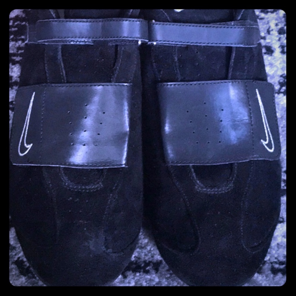 Nike Shox Rival Sneakers Black Suede.